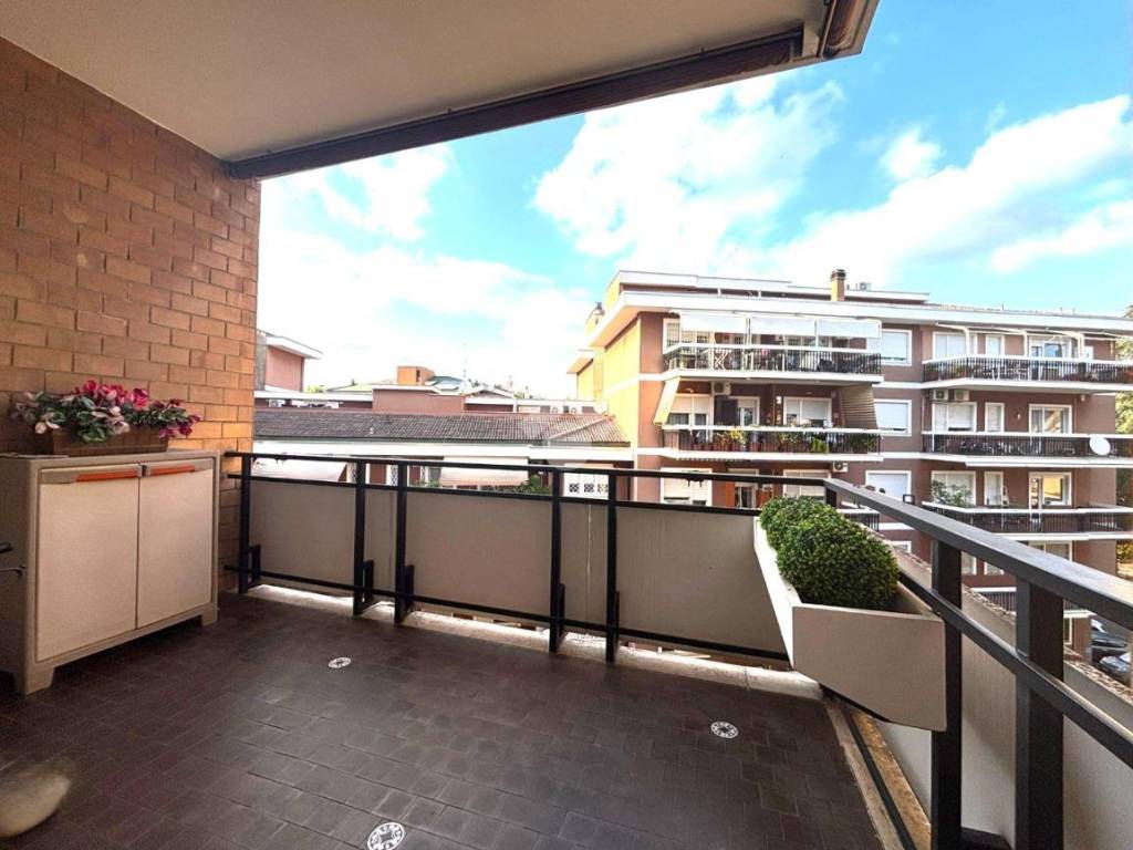 appartamento in vendita a Roma in zona Monte Sacro/Talenti