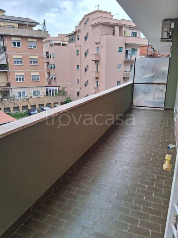 appartamento in vendita a Roma in zona Gianicolense