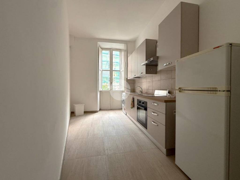 appartamento in vendita a Roma in zona Appio Latino