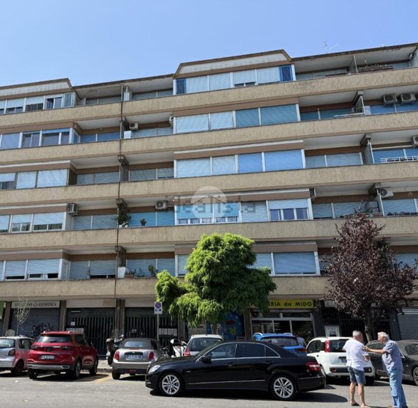 appartamento in vendita a Roma in zona Ostiense