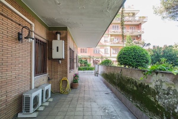 appartamento in vendita a Roma in zona Gianicolense