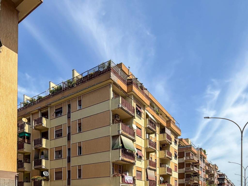 appartamento in vendita a Roma in zona Ostia