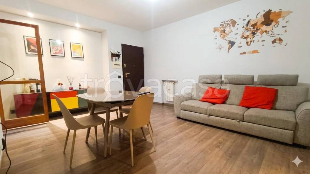 appartamento in vendita a Roma in zona Acilia