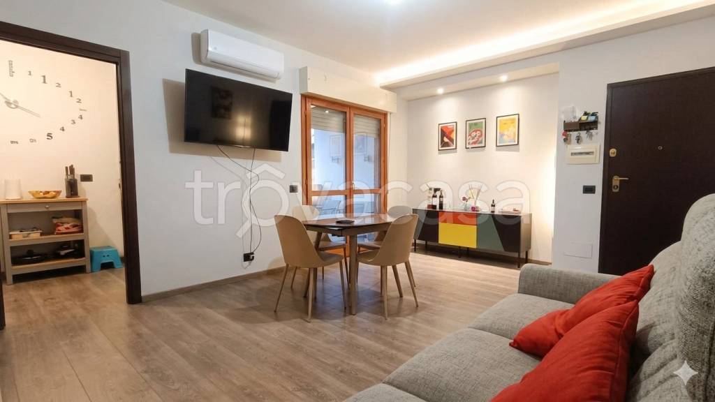 appartamento in vendita a Roma in zona Acilia