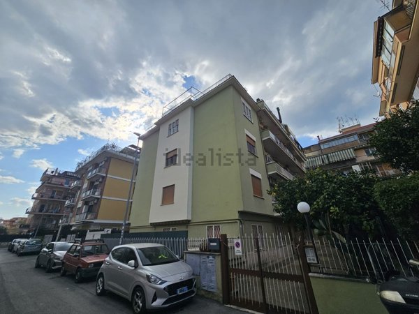 appartamento in vendita a Roma in zona Primavalle
