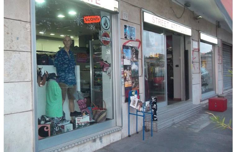 negozio in vendita a Roma in zona Prenestino-Labicano