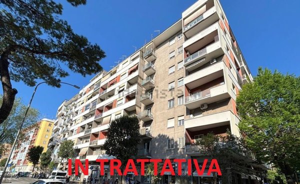 appartamento in vendita a Roma in zona Ostiense