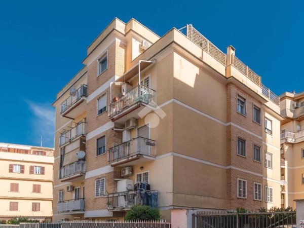 appartamento in vendita a Roma in zona Torrevecchia