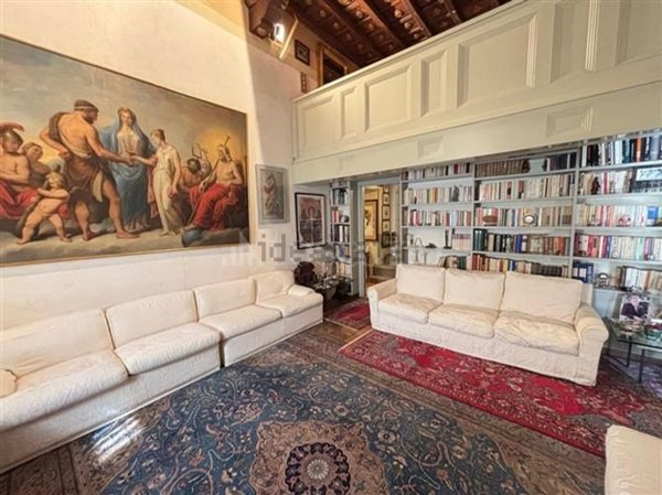 appartamento in vendita a Roma in zona Parione/Sant'Eustachio