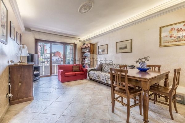 appartamento in vendita a Roma in zona Tuscolano