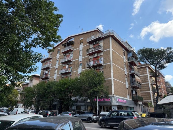 appartamento in vendita a Roma in zona Prenestino-Labicano