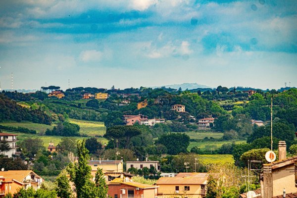 appartamento in vendita a Roma in zona Selva Candida