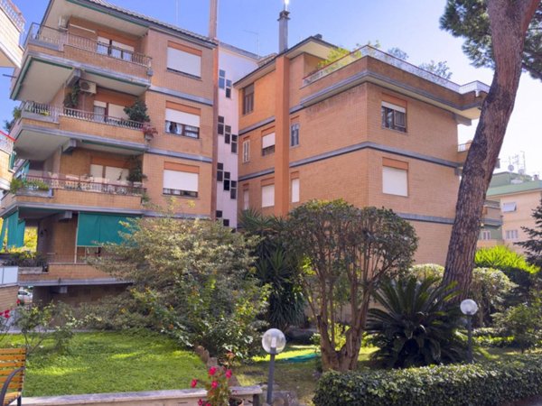 appartamento in vendita a Roma in zona Gianicolense