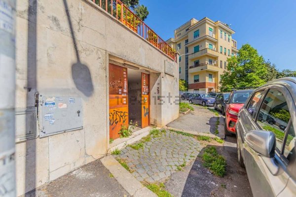 ufficio in vendita a Roma in zona Gianicolense