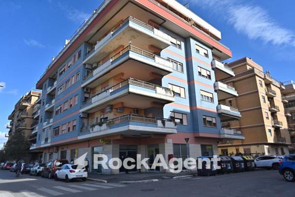 appartamento in vendita a Roma in zona Ostia