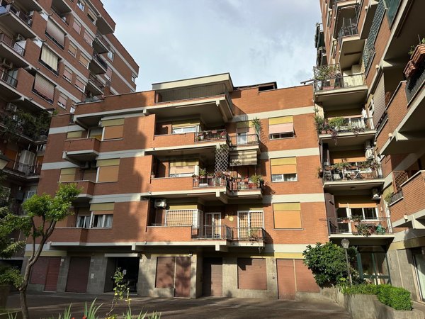 appartamento in vendita a Roma in zona Gianicolense