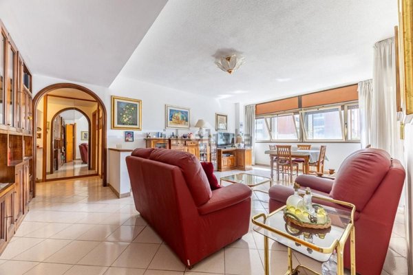 appartamento in vendita a Roma in zona Ardeatino