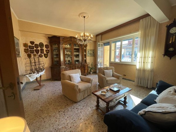 appartamento in vendita a Roma in zona Ostiense