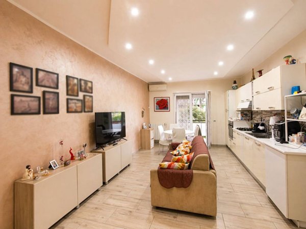 appartamento in vendita a Roma in zona Cinecittà