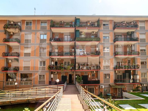 appartamento in vendita a Roma in zona EUR