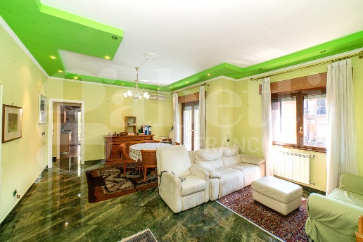 appartamento in vendita a Roma in zona EUR