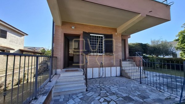 appartamento in vendita a Roma in zona Infernetto