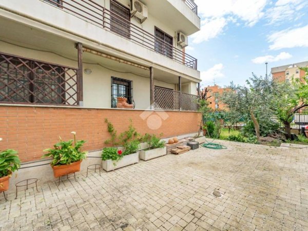 appartamento in vendita a Roma in zona Tor Vergata/Torrenova