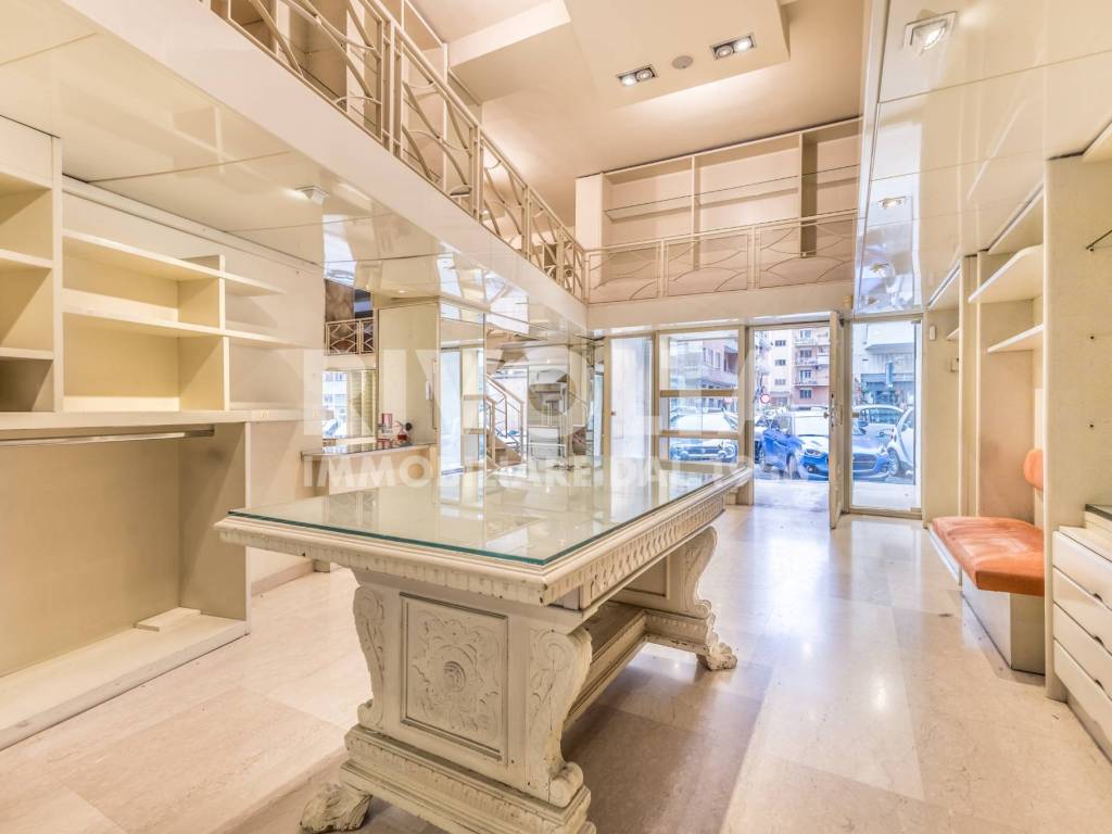 negozio in vendita a Roma in zona Trieste