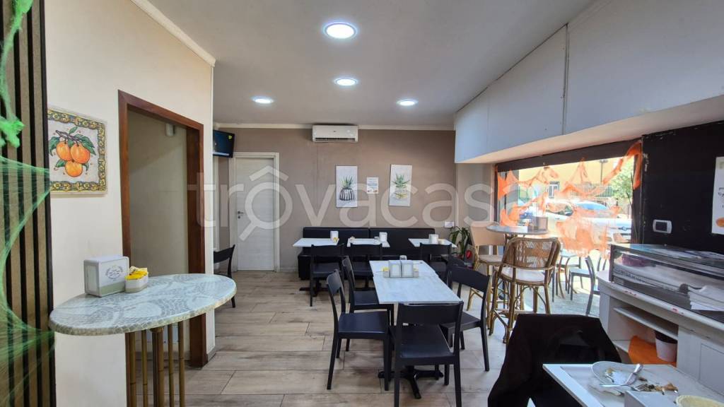 negozio in vendita a Roma in zona Primavalle