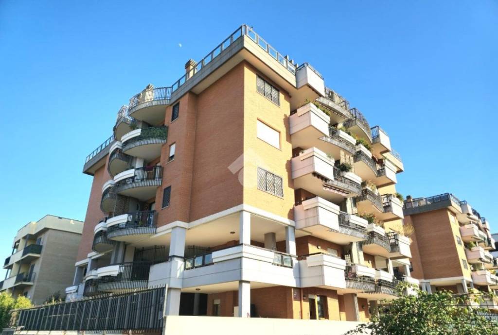 appartamento in vendita a Roma in zona Ponte di Nona