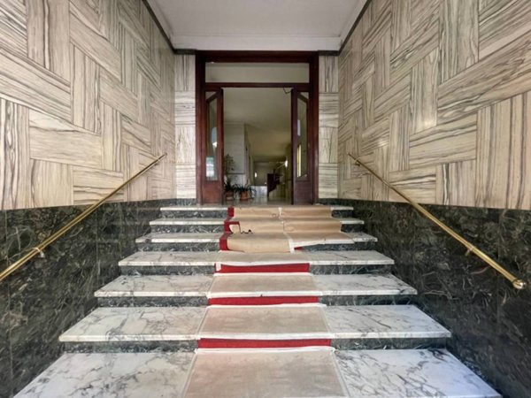 appartamento in vendita a Roma in zona Appio Latino