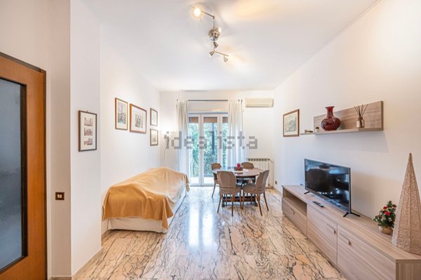 appartamento in vendita a Roma in zona Ostiense