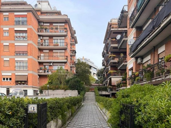 appartamento in vendita a Roma in zona Monte Sacro/Talenti
