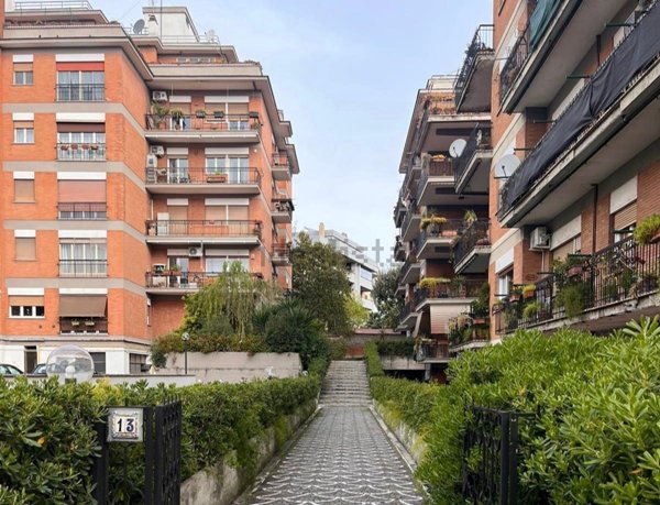 appartamento in vendita a Roma in zona Monte Sacro/Talenti