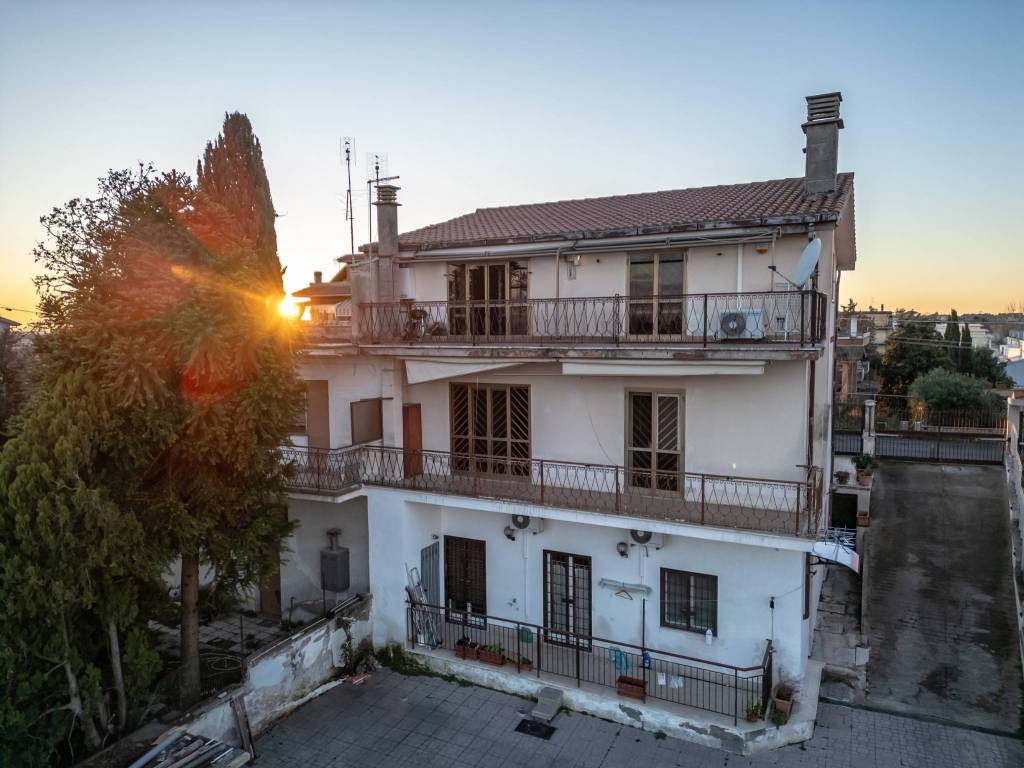 appartamento in vendita a Roma in zona Massimina/Casal Lumbroso