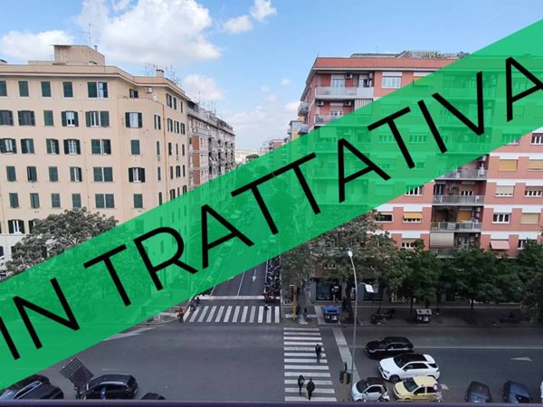 appartamento in vendita a Roma in zona Ostiense