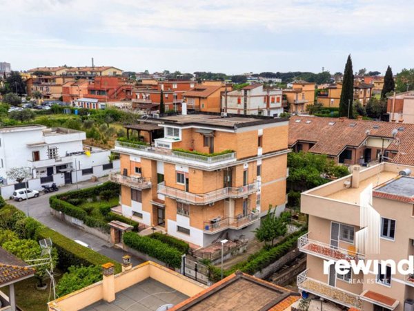 appartamento in vendita a Roma in zona Acilia
