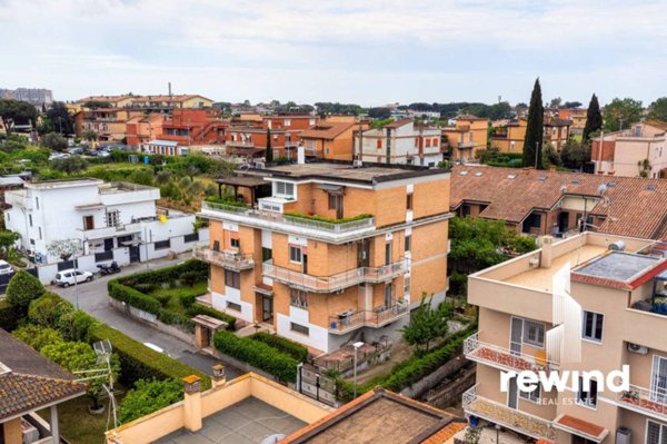 appartamento in vendita a Roma in zona Acilia
