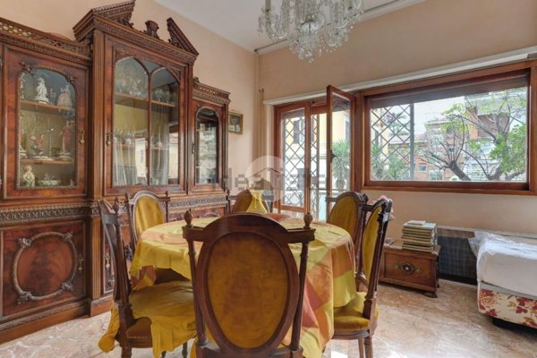 appartamento in vendita a Roma in zona Appio Latino