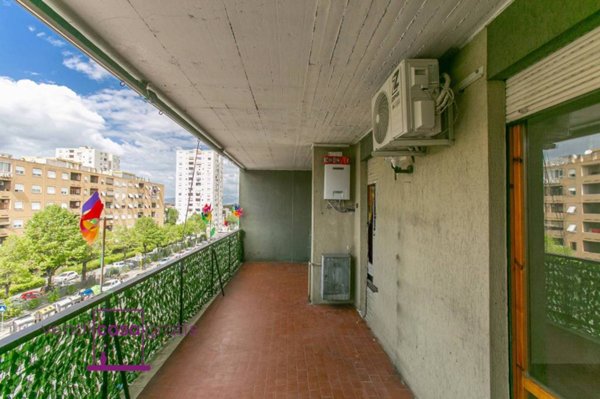 appartamento in vendita a Roma in zona Tor Bella Monaca