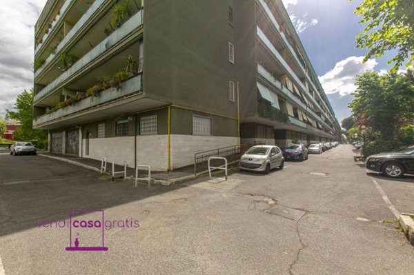 appartamento in vendita a Roma in zona Tor Bella Monaca