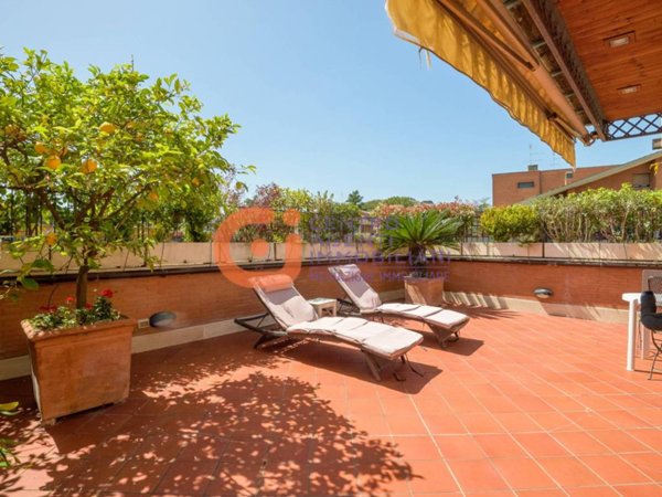 appartamento in vendita a Roma in zona Gianicolense