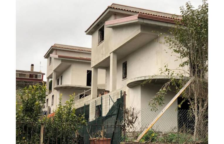 casa indipendente in vendita a Roma in zona Trigoria