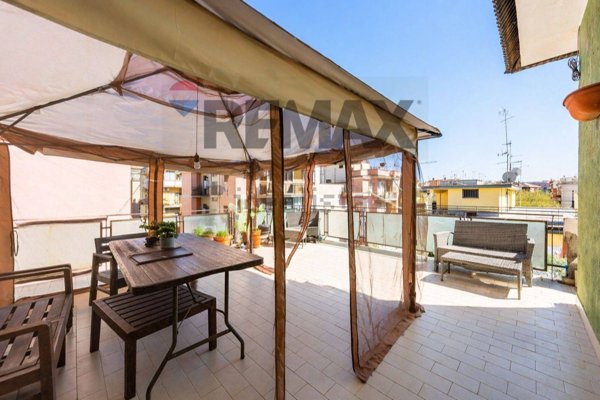 appartamento in vendita a Roma in zona Prenestino-Centocelle