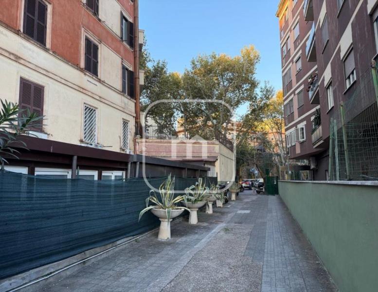 appartamento in vendita a Roma in zona Gianicolense