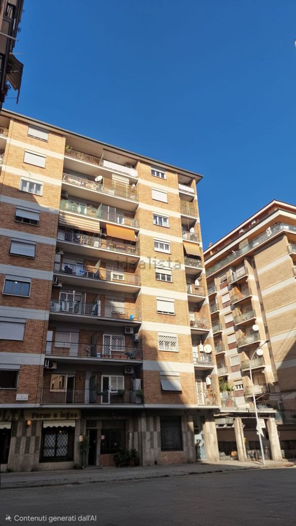 appartamento in vendita a Roma in zona Tuscolano
