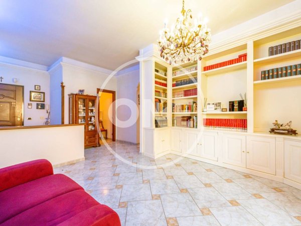 appartamento in vendita a Roma in zona Appio Latino