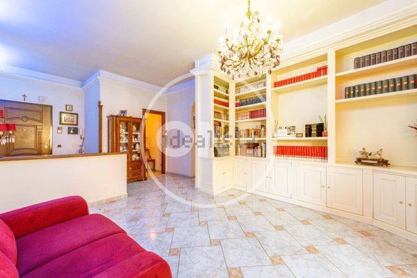 appartamento in vendita a Roma in zona Appio Latino