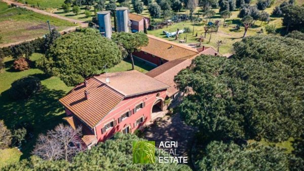 locale di sgombero in vendita a Roma in zona EUR