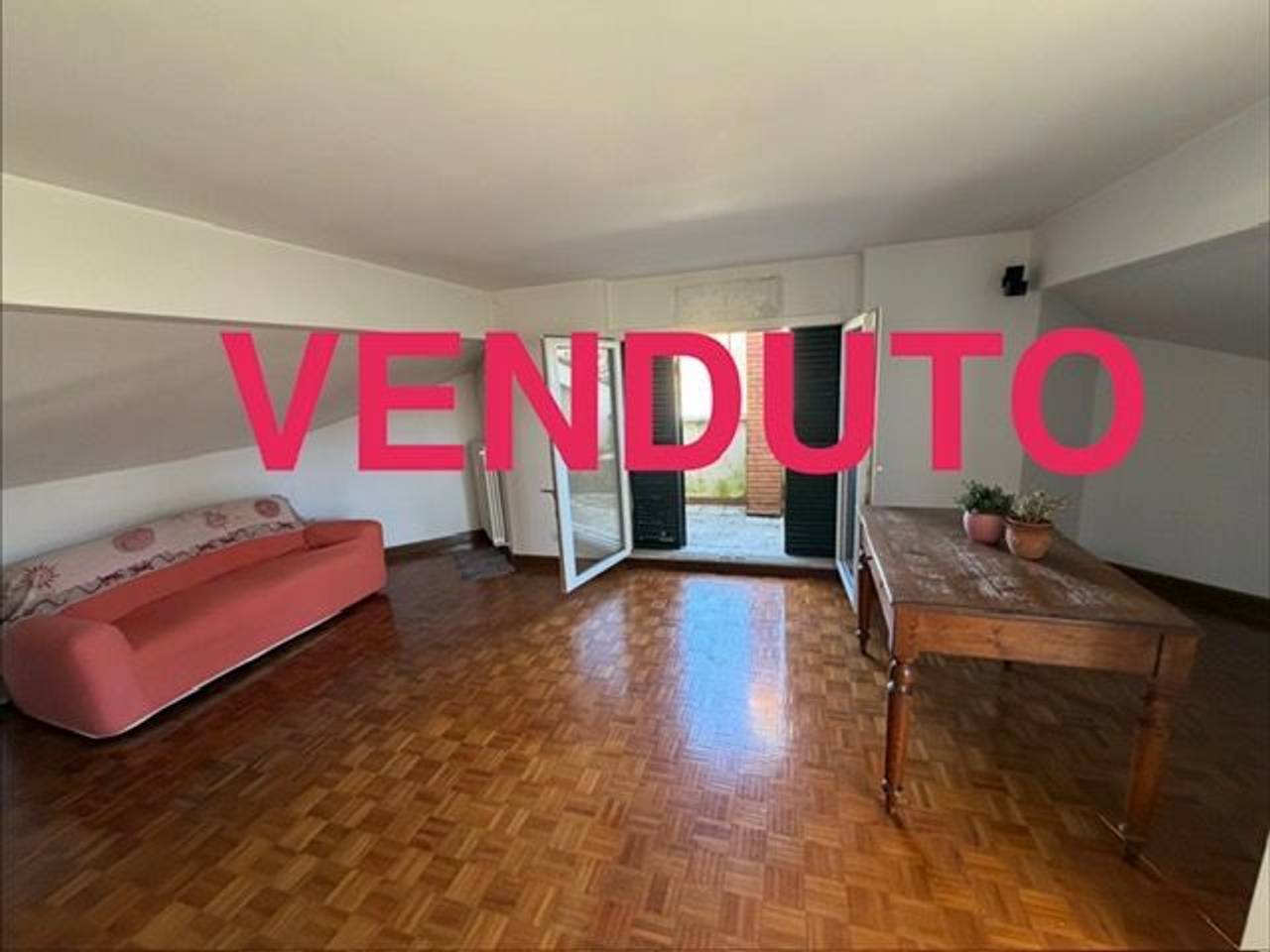 casa indipendente in vendita a Roma